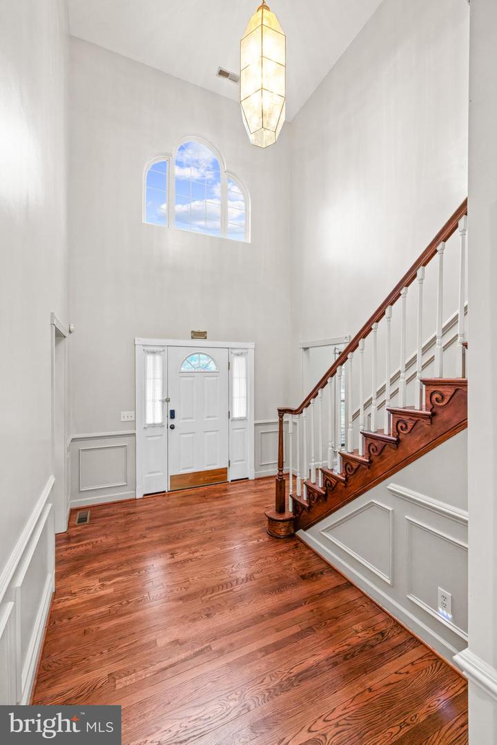 580 MYERS AVE, HARRISONBURG, Virginia 22801, 7 Bedrooms Bedrooms, ,4 BathroomsBathrooms,Residential,For sale,580 MYERS AVE,VAHC2000426 MLS # VAHC2000426