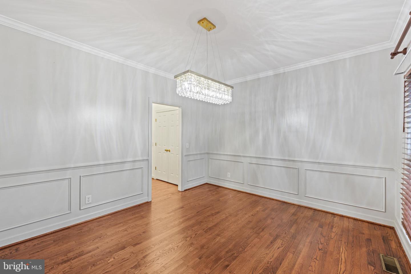 580 MYERS AVE, HARRISONBURG, Virginia 22801, 7 Bedrooms Bedrooms, ,4 BathroomsBathrooms,Residential,For sale,580 MYERS AVE,VAHC2000426 MLS # VAHC2000426