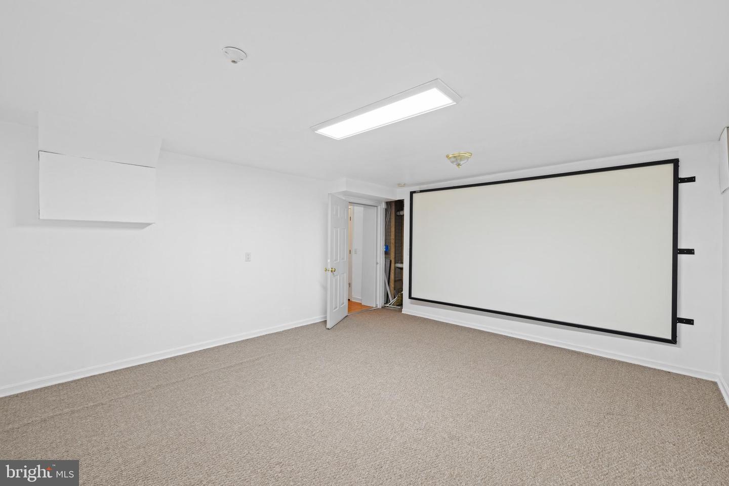 580 MYERS AVE, HARRISONBURG, Virginia 22801, 7 Bedrooms Bedrooms, ,4 BathroomsBathrooms,Residential,For sale,580 MYERS AVE,VAHC2000426 MLS # VAHC2000426