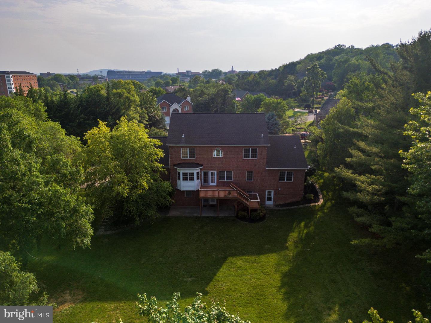 580 MYERS AVE, HARRISONBURG, Virginia 22801, 7 Bedrooms Bedrooms, ,4 BathroomsBathrooms,Residential,For sale,580 MYERS AVE,VAHC2000426 MLS # VAHC2000426