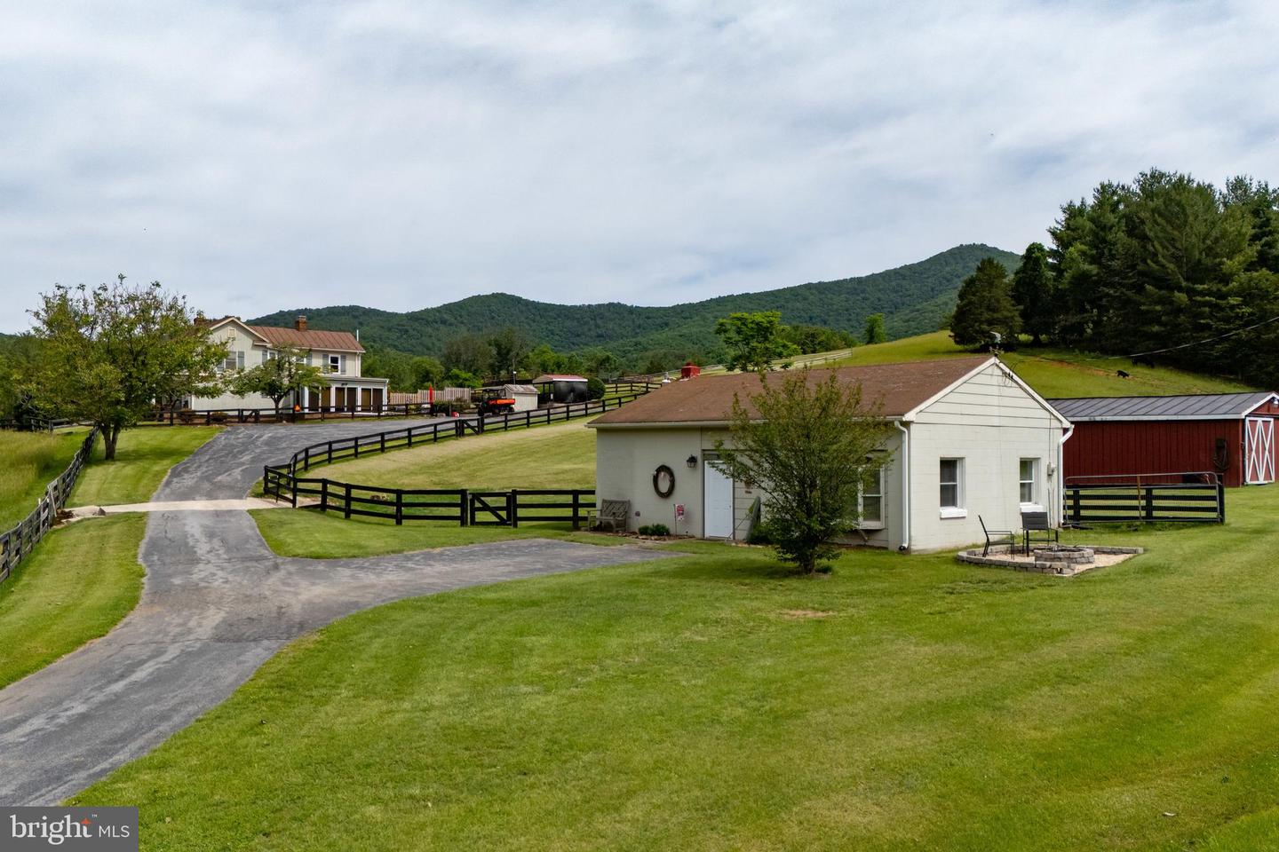 379 SHENK HOLLOW RD, LURAY, Virginia 22835, 3 Bedrooms Bedrooms, ,2 BathroomsBathrooms,Residential,For sale,379 SHENK HOLLOW RD,VAPA2005010 MLS # VAPA2005010
