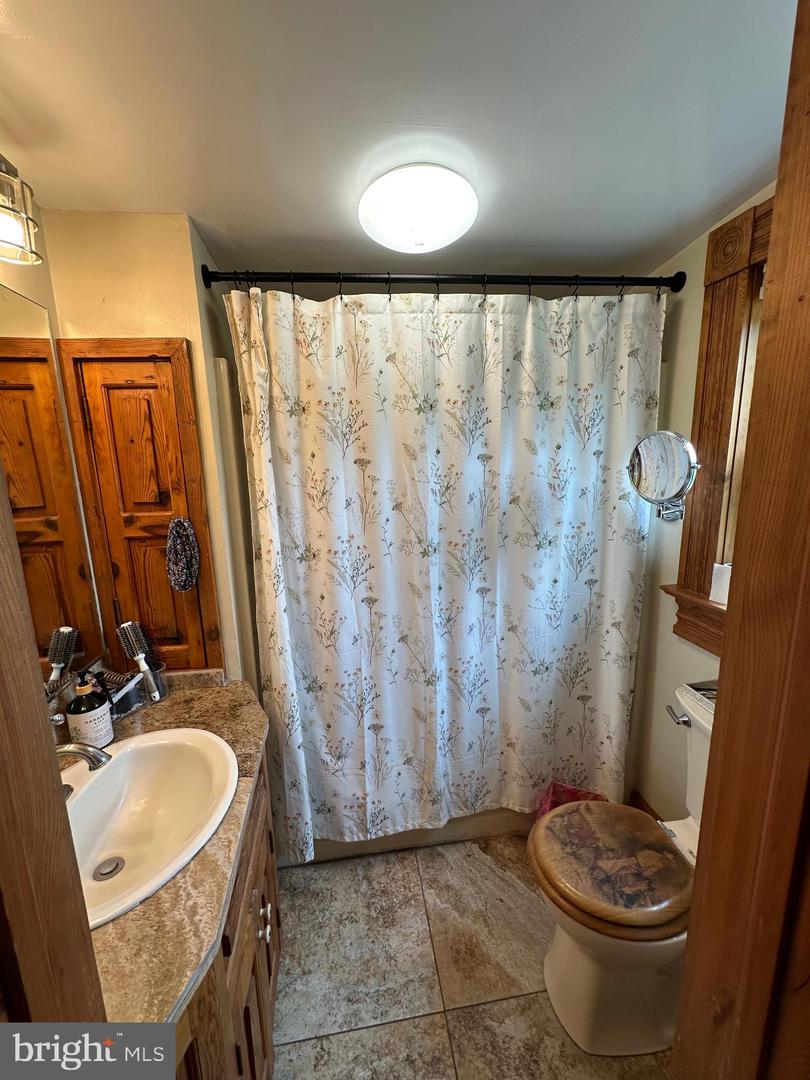 379 SHENK HOLLOW RD, LURAY, Virginia 22835, 3 Bedrooms Bedrooms, ,2 BathroomsBathrooms,Residential,For sale,379 SHENK HOLLOW RD,VAPA2005010 MLS # VAPA2005010