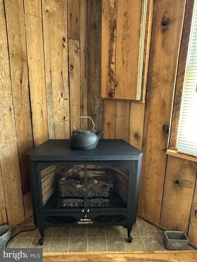 379 SHENK HOLLOW RD, LURAY, Virginia 22835, 3 Bedrooms Bedrooms, ,2 BathroomsBathrooms,Residential,For sale,379 SHENK HOLLOW RD,VAPA2005010 MLS # VAPA2005010