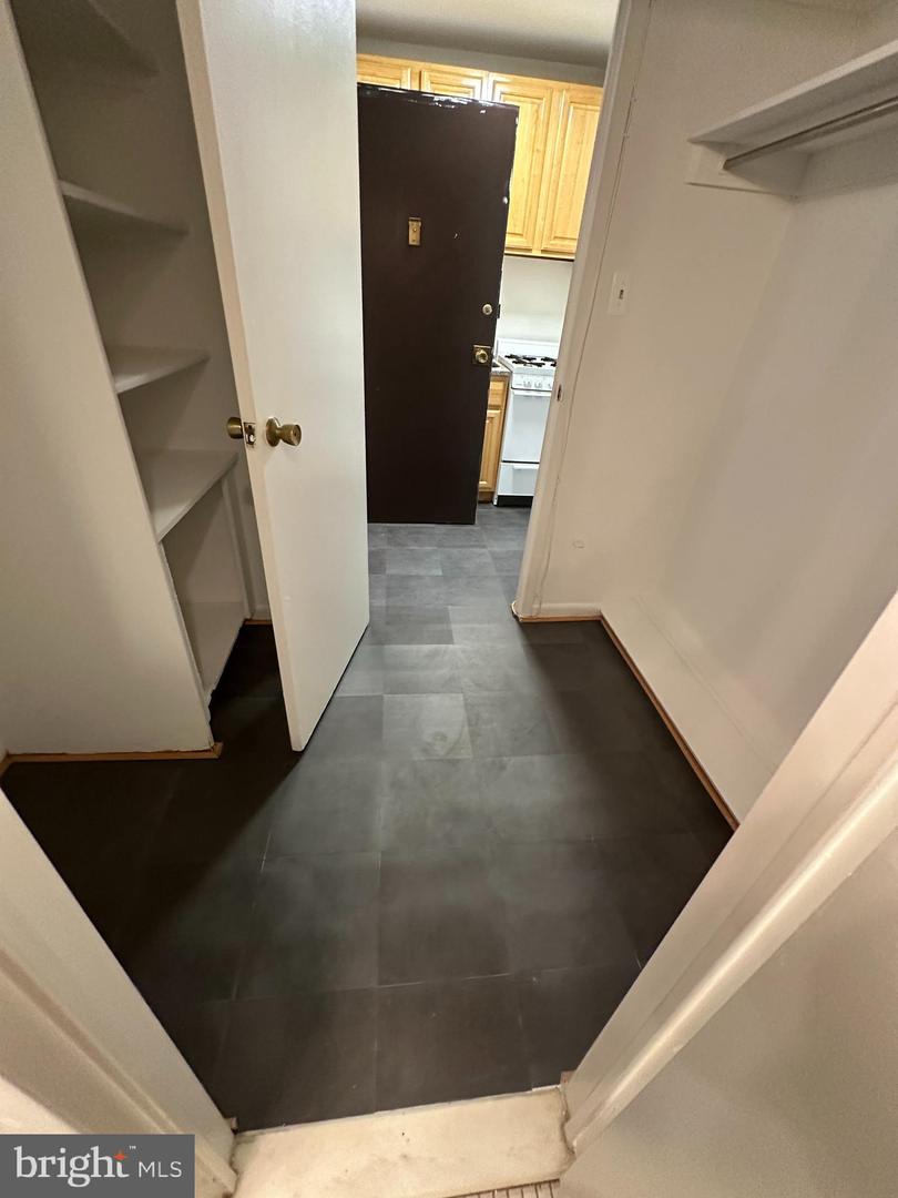 950 25TH ST NW #811N, WASHINGTON, District Of Columbia 20037, 2 Rooms Rooms,1 BathroomBathrooms,Residential,For sale,950 25TH ST NW #811N,DCDC2205024 MLS # DCDC2205024