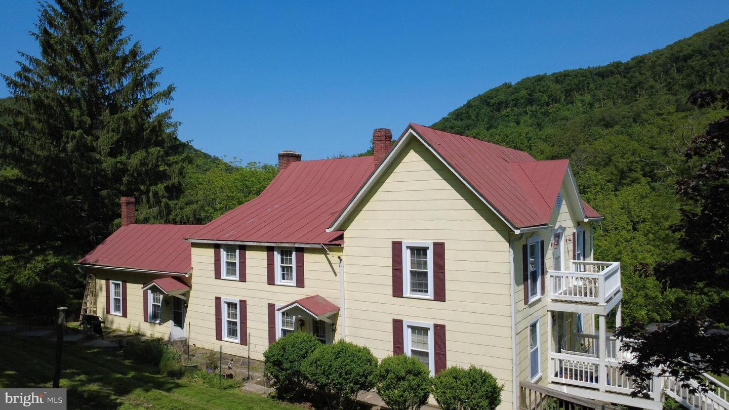 12509 SAM SNEAD HWY, WARM SPRINGS, Virginia 24484, 6 Bedrooms Bedrooms, 12 Rooms Rooms,3 BathroomsBathrooms,Residential,For sale,12509 SAM SNEAD HWY,VABT2000038 MLS # VABT2000038