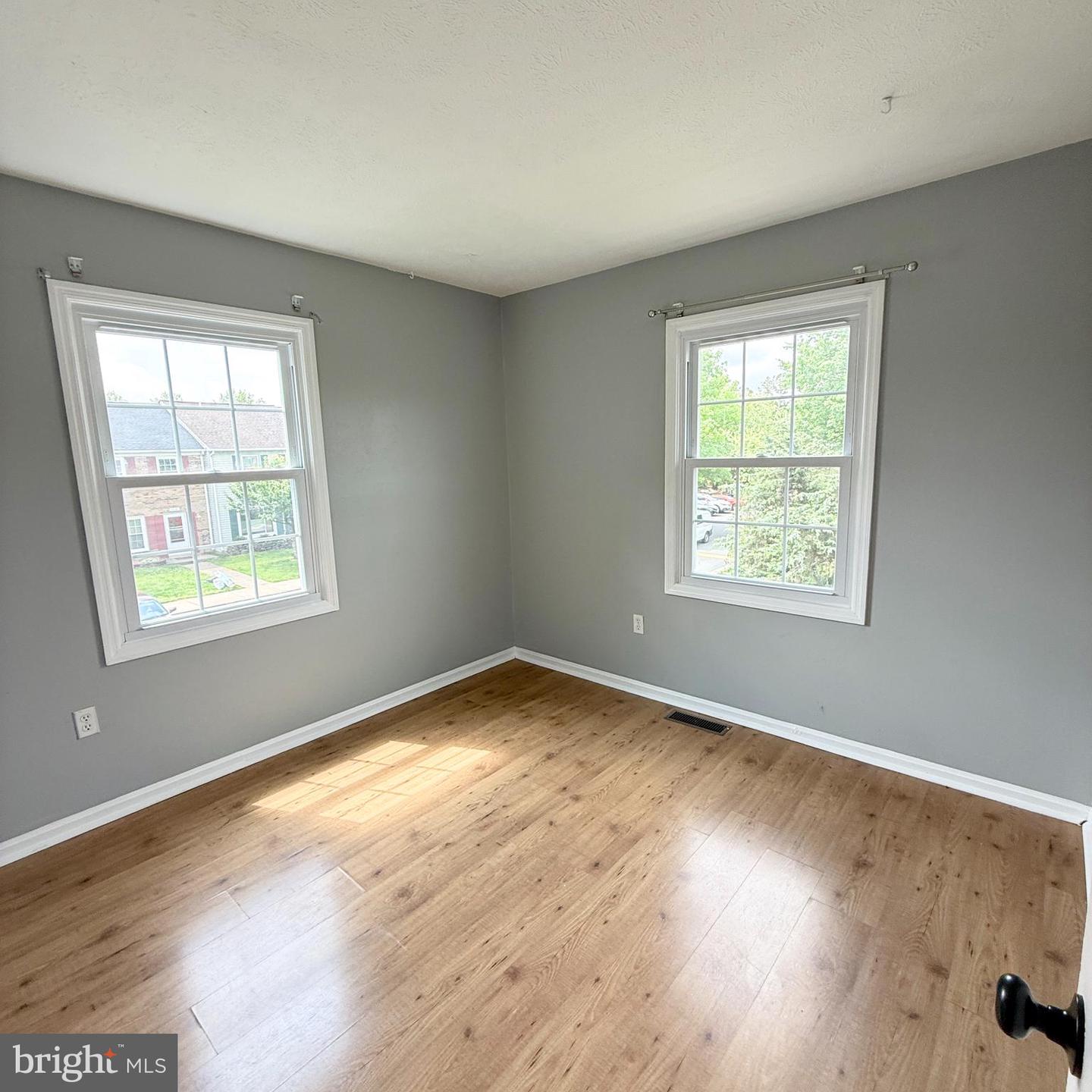 8210 VERNON ST, MANASSAS, Virginia 20109, 3 Bedrooms Bedrooms, ,2 BathroomsBathrooms,Residential,For sale,8210 VERNON ST,VAPW2096790 MLS # VAPW2096790