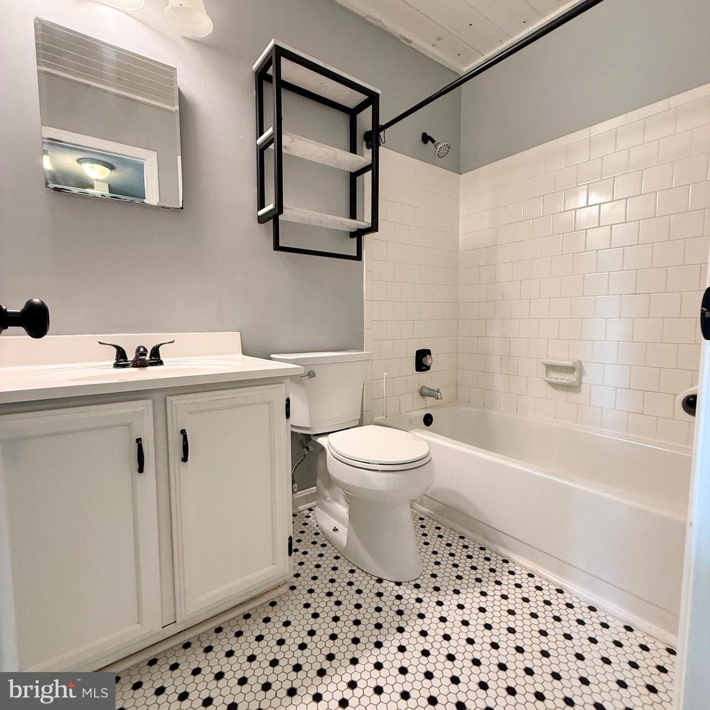 8210 VERNON ST, MANASSAS, Virginia 20109, 3 Bedrooms Bedrooms, ,2 BathroomsBathrooms,Residential,For sale,8210 VERNON ST,VAPW2096790 MLS # VAPW2096790