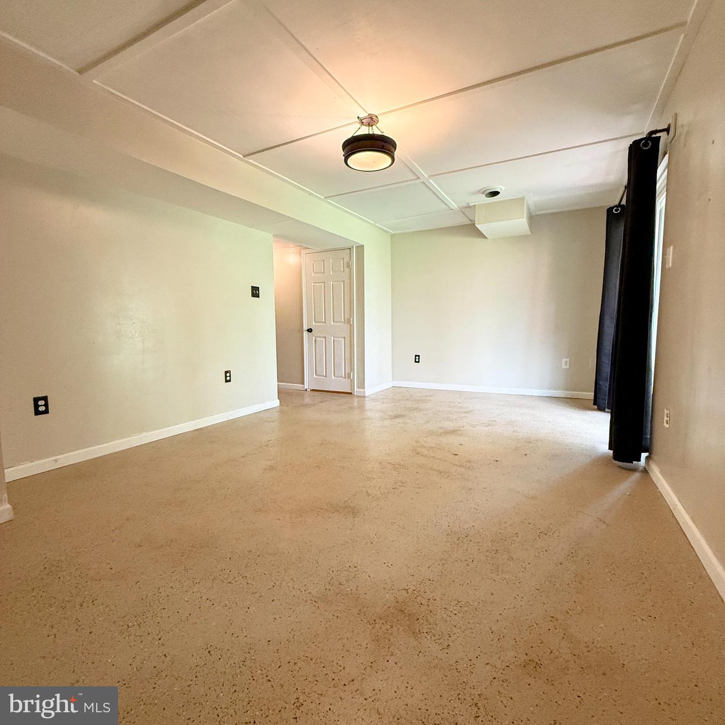 8210 VERNON ST, MANASSAS, Virginia 20109, 3 Bedrooms Bedrooms, ,2 BathroomsBathrooms,Residential,For sale,8210 VERNON ST,VAPW2096790 MLS # VAPW2096790