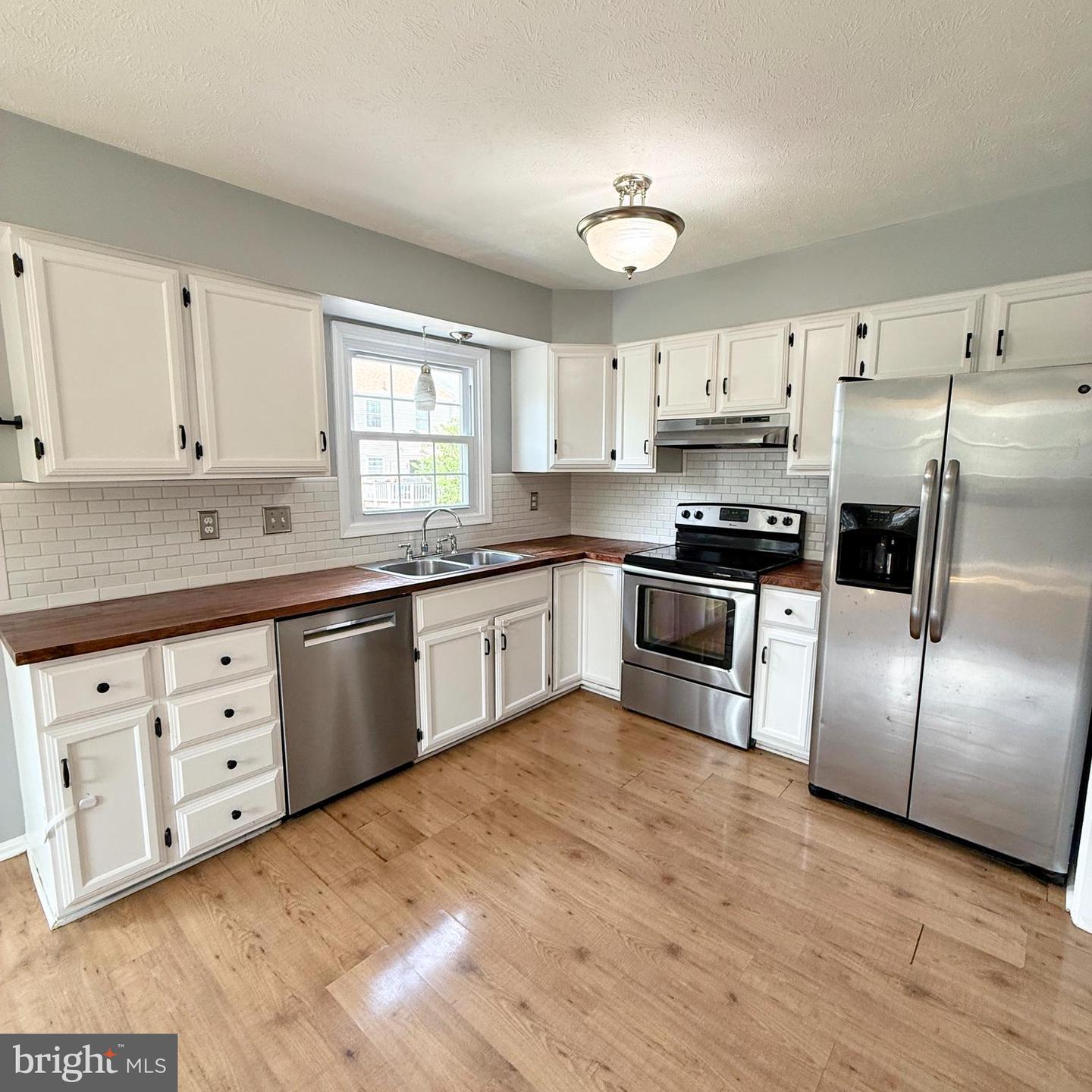 8210 VERNON ST, MANASSAS, Virginia 20109, 3 Bedrooms Bedrooms, ,2 BathroomsBathrooms,Residential,For sale,8210 VERNON ST,VAPW2096790 MLS # VAPW2096790