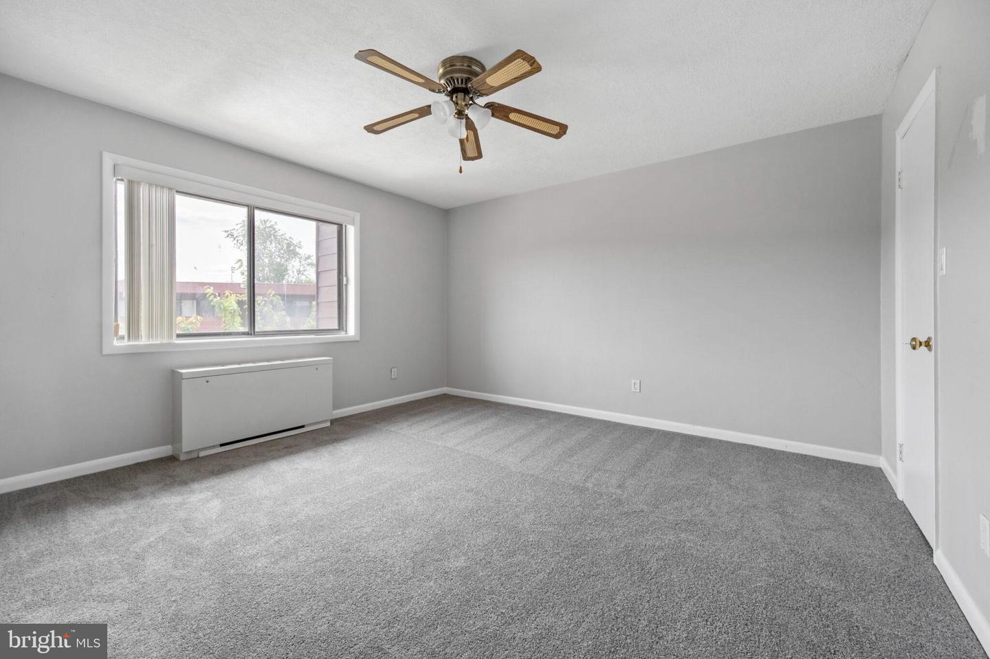 1529 S GEORGE MASON DR #20, ARLINGTON, Virginia 22204, 1 Bedroom Bedrooms, ,1 BathroomBathrooms,Residential,For sale,1529 S GEORGE MASON DR #20,VAAR2059058 MLS # VAAR2059058