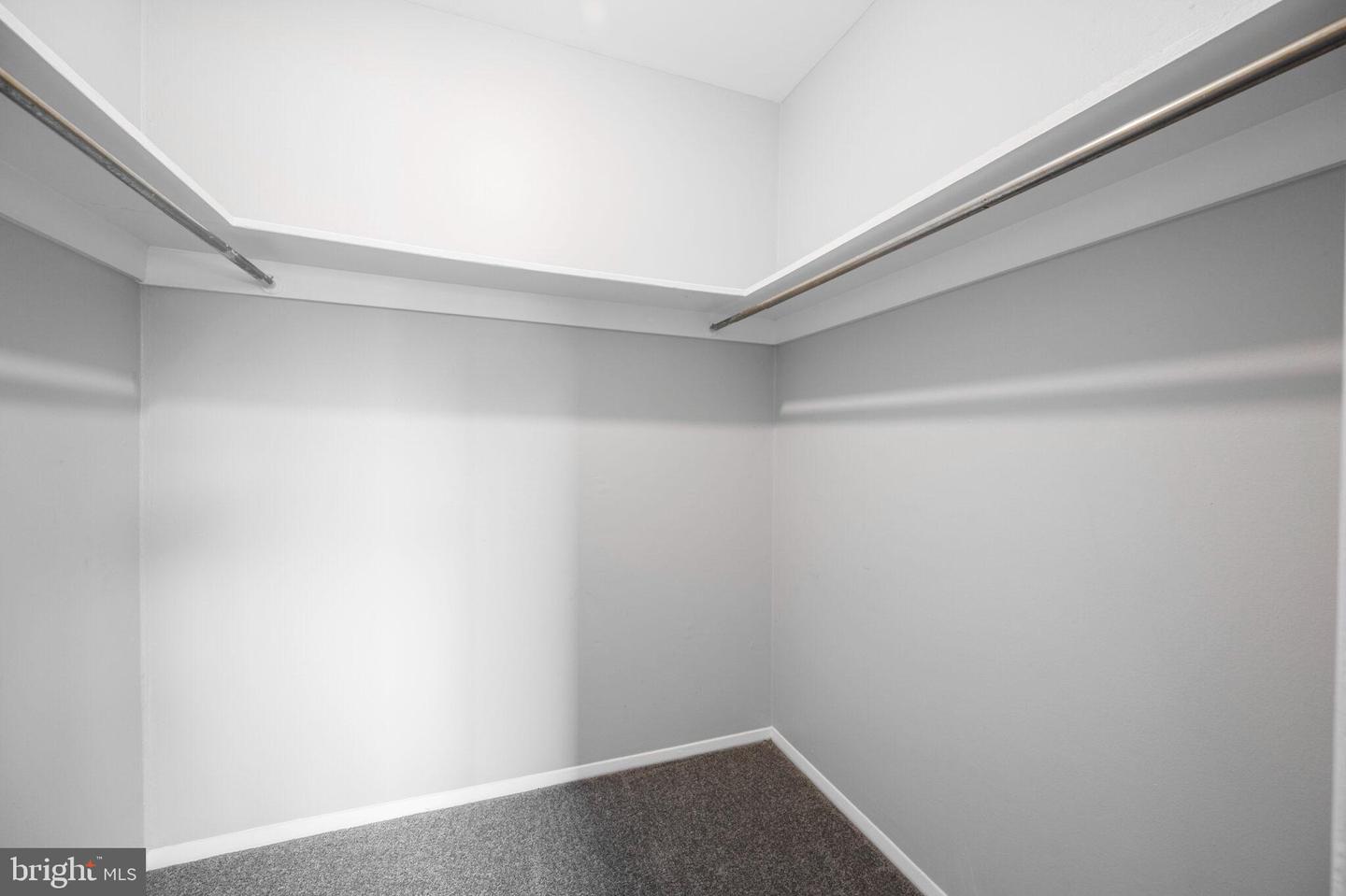 1529 S GEORGE MASON DR #20, ARLINGTON, Virginia 22204, 1 Bedroom Bedrooms, ,1 BathroomBathrooms,Residential,For sale,1529 S GEORGE MASON DR #20,VAAR2059058 MLS # VAAR2059058