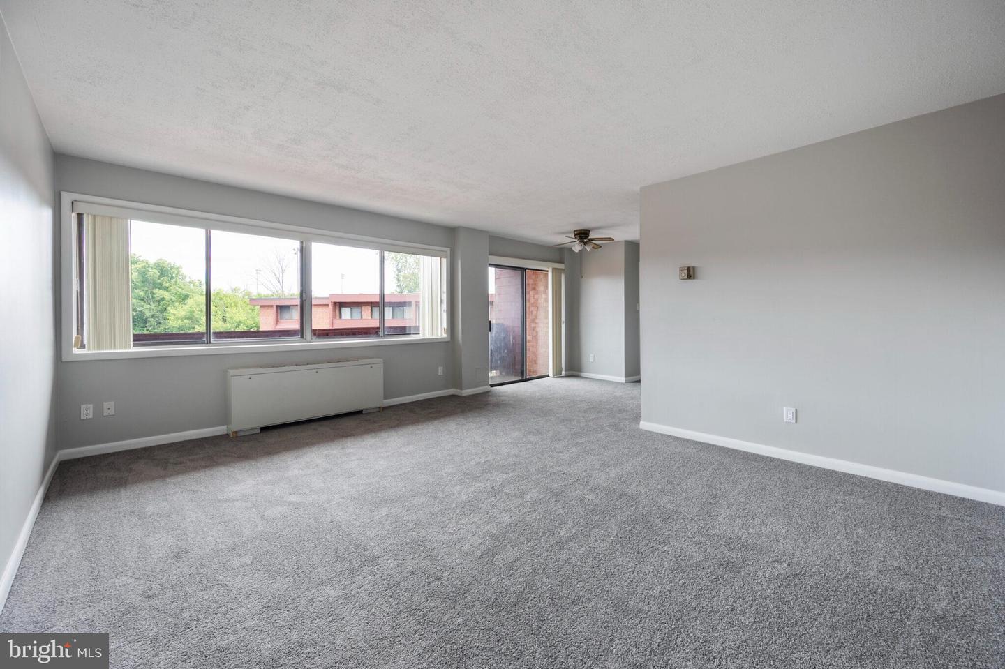 1529 S GEORGE MASON DR #20, ARLINGTON, Virginia 22204, 1 Bedroom Bedrooms, ,1 BathroomBathrooms,Residential,For sale,1529 S GEORGE MASON DR #20,VAAR2059058 MLS # VAAR2059058