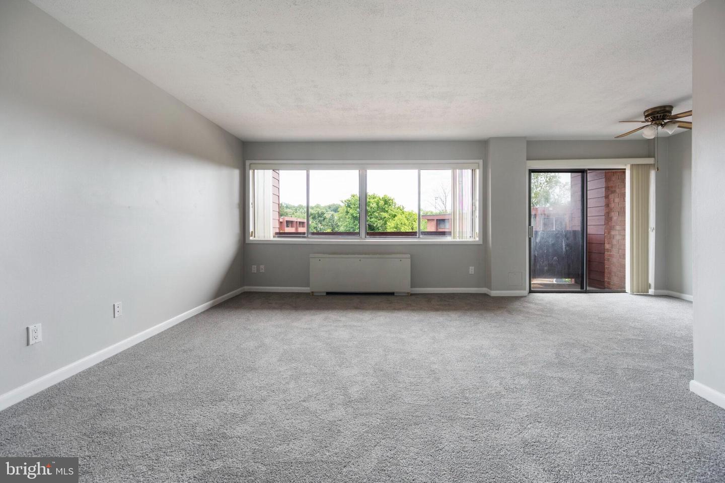 1529 S GEORGE MASON DR #20, ARLINGTON, Virginia 22204, 1 Bedroom Bedrooms, ,1 BathroomBathrooms,Residential,For sale,1529 S GEORGE MASON DR #20,VAAR2059058 MLS # VAAR2059058