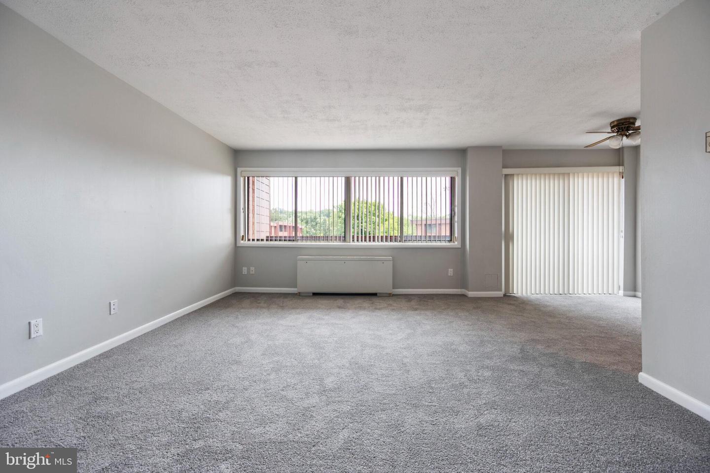 1529 S GEORGE MASON DR #20, ARLINGTON, Virginia 22204, 1 Bedroom Bedrooms, ,1 BathroomBathrooms,Residential,For sale,1529 S GEORGE MASON DR #20,VAAR2059058 MLS # VAAR2059058