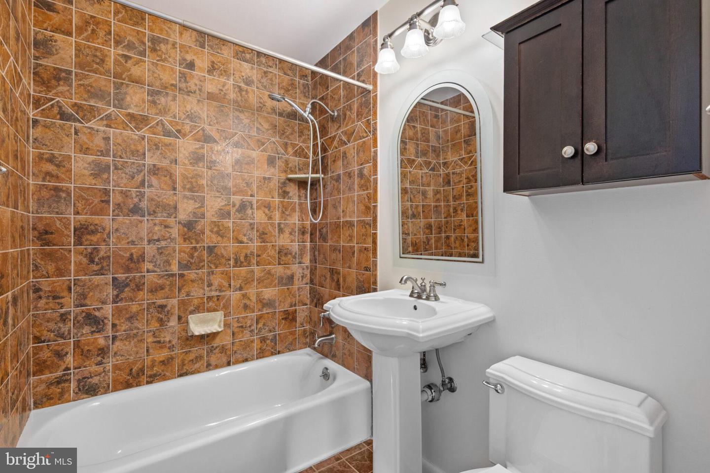 1529 S GEORGE MASON DR #20, ARLINGTON, Virginia 22204, 1 Bedroom Bedrooms, ,1 BathroomBathrooms,Residential,For sale,1529 S GEORGE MASON DR #20,VAAR2059058 MLS # VAAR2059058