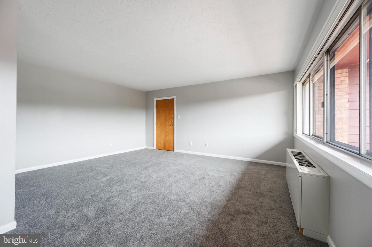 1529 S GEORGE MASON DR #20, ARLINGTON, Virginia 22204, 1 Bedroom Bedrooms, ,1 BathroomBathrooms,Residential,For sale,1529 S GEORGE MASON DR #20,VAAR2059058 MLS # VAAR2059058