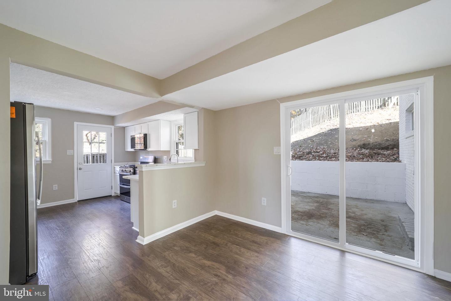 3009 S HILL ST, ARLINGTON, Virginia 22202, 5 Bedrooms Bedrooms, ,2 BathroomsBathrooms,Residential,For sale,3009 S HILL ST,VAAR2059066 MLS # VAAR2059066