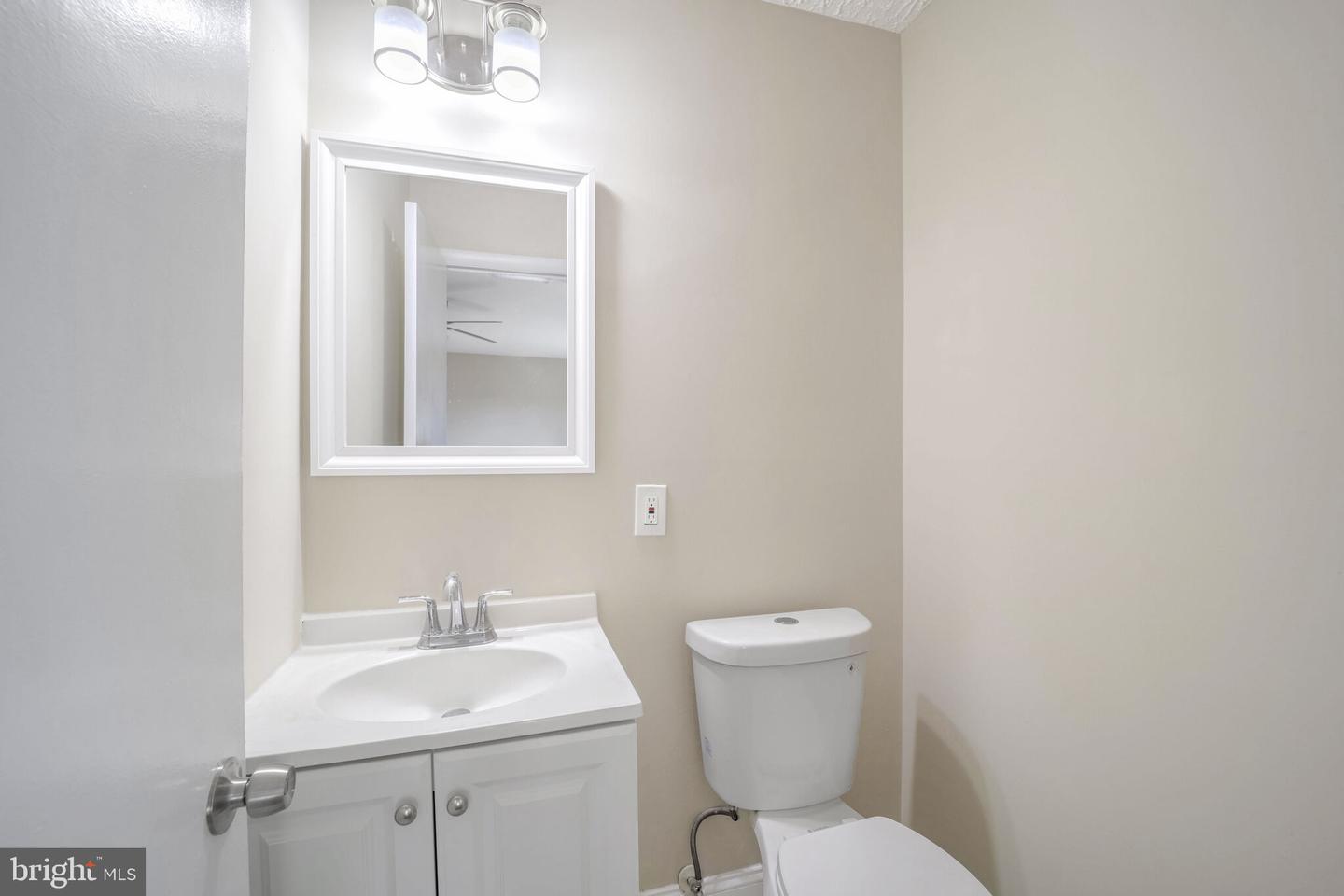 3009 S HILL ST, ARLINGTON, Virginia 22202, 5 Bedrooms Bedrooms, ,2 BathroomsBathrooms,Residential,For sale,3009 S HILL ST,VAAR2059066 MLS # VAAR2059066