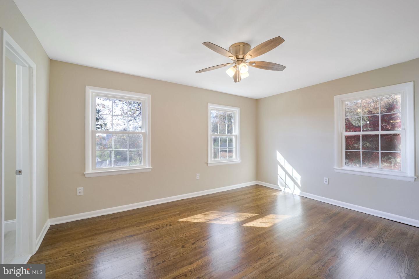 3009 S HILL ST, ARLINGTON, Virginia 22202, 5 Bedrooms Bedrooms, ,2 BathroomsBathrooms,Residential,For sale,3009 S HILL ST,VAAR2059066 MLS # VAAR2059066