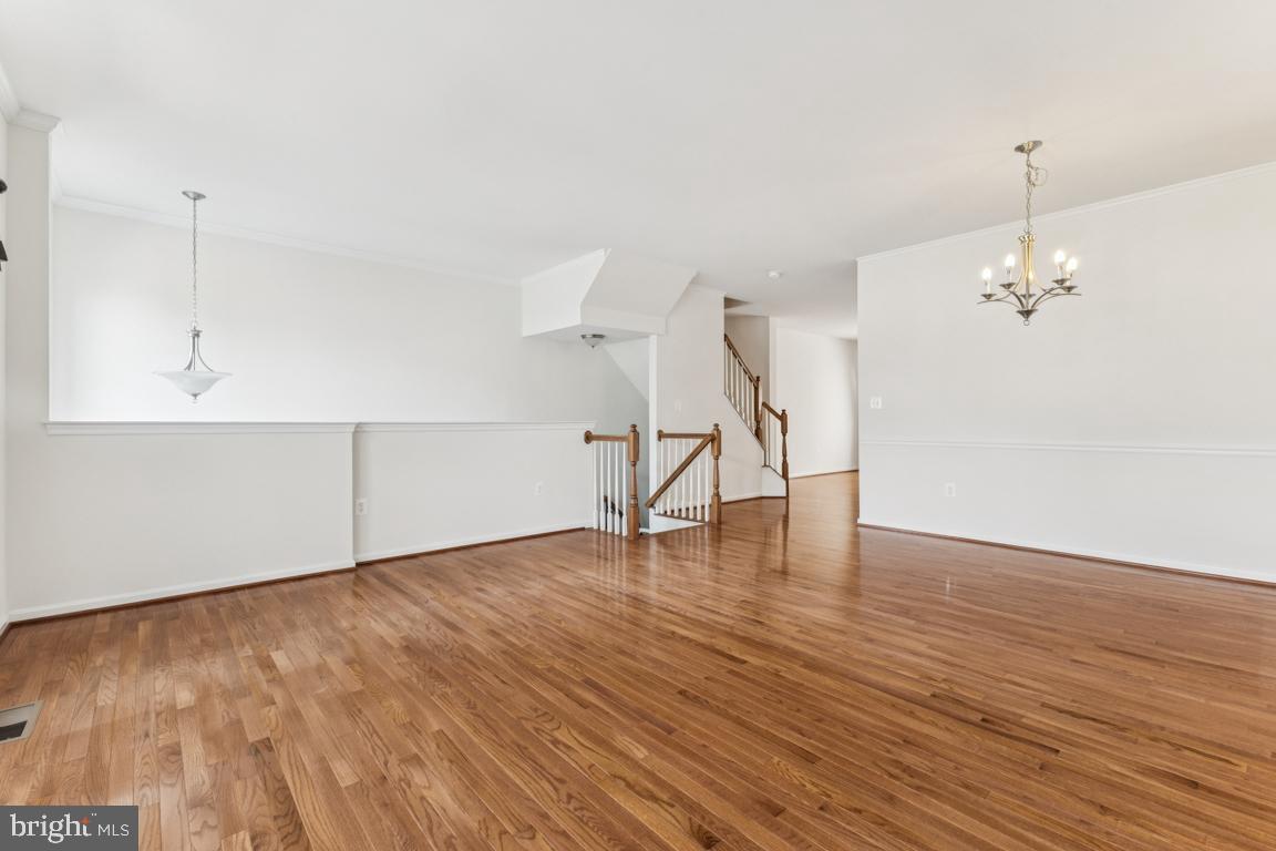 8346 LEIGHLEX CT, MANASSAS, Virginia 20111, 3 Bedrooms Bedrooms, ,3 BathroomsBathrooms,Residential,For sale,8346 LEIGHLEX CT,VAPW2096814 MLS # VAPW2096814