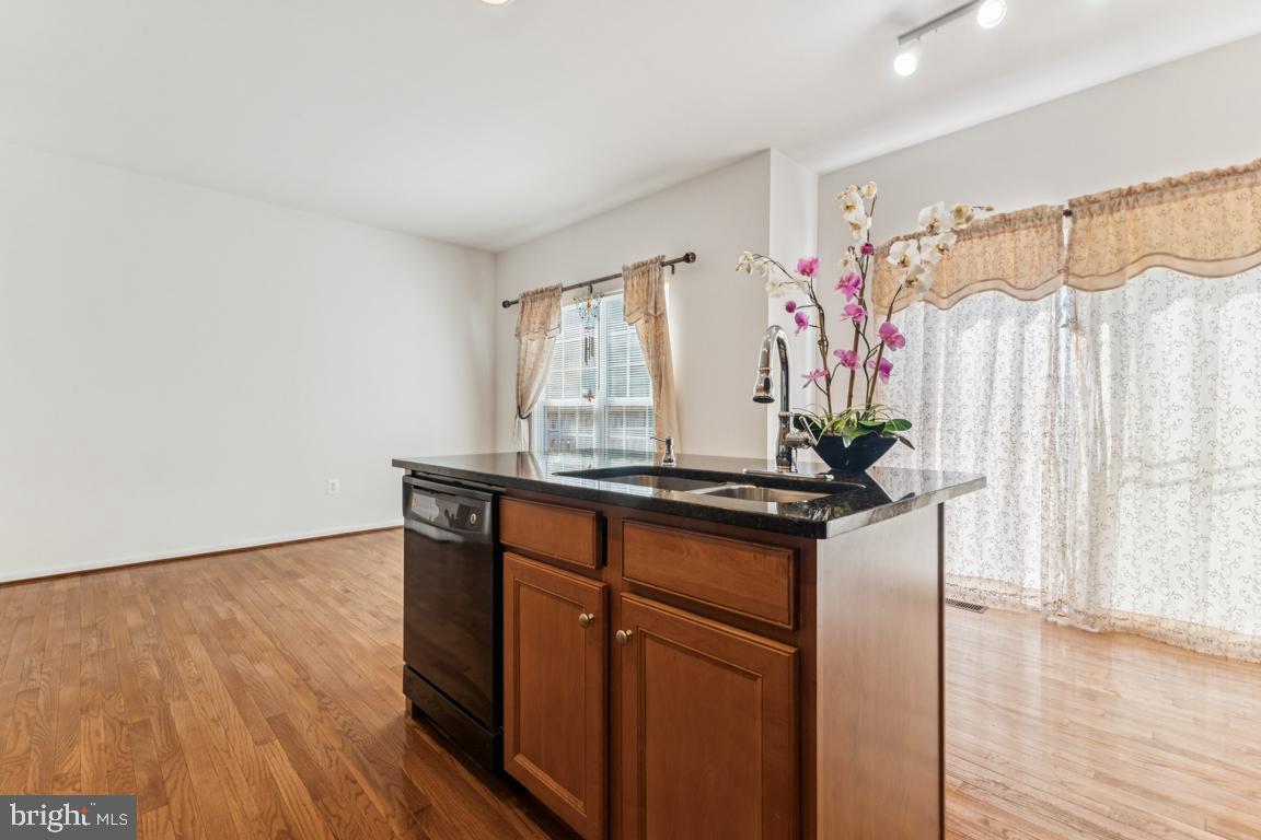 8346 LEIGHLEX CT, MANASSAS, Virginia 20111, 3 Bedrooms Bedrooms, ,3 BathroomsBathrooms,Residential,For sale,8346 LEIGHLEX CT,VAPW2096814 MLS # VAPW2096814