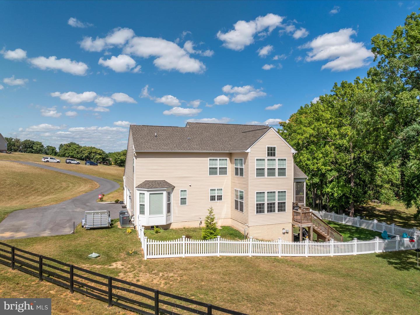 131 CHANTERELLE CT, STEPHENS CITY, Virginia 22655, 4 Bedrooms Bedrooms, ,3 BathroomsBathrooms,Residential,For sale,131 CHANTERELLE CT,VAFV2034810 MLS # VAFV2034810