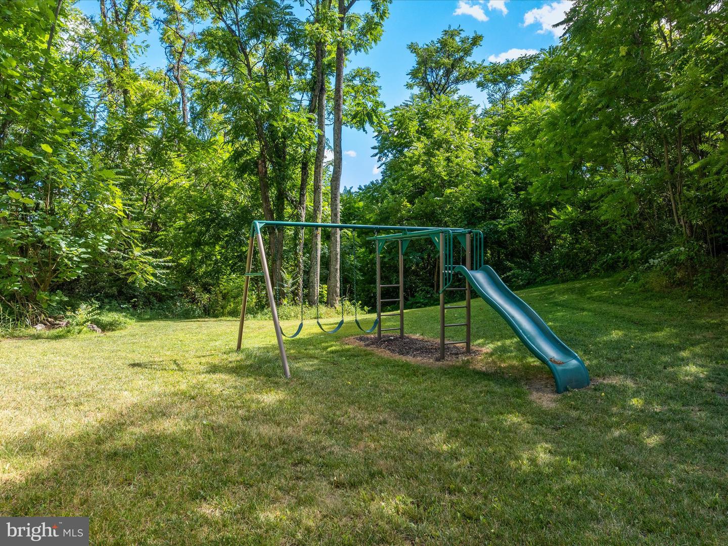 131 CHANTERELLE CT, STEPHENS CITY, Virginia 22655, 4 Bedrooms Bedrooms, ,3 BathroomsBathrooms,Residential,For sale,131 CHANTERELLE CT,VAFV2034810 MLS # VAFV2034810
