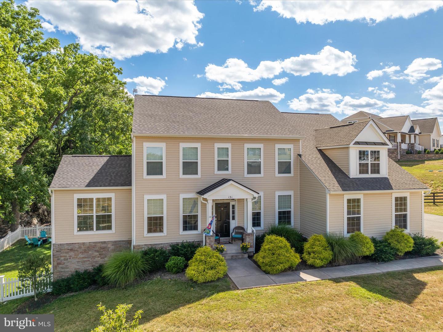131 CHANTERELLE CT, STEPHENS CITY, Virginia 22655, 4 Bedrooms Bedrooms, ,3 BathroomsBathrooms,Residential,For sale,131 CHANTERELLE CT,VAFV2034810 MLS # VAFV2034810