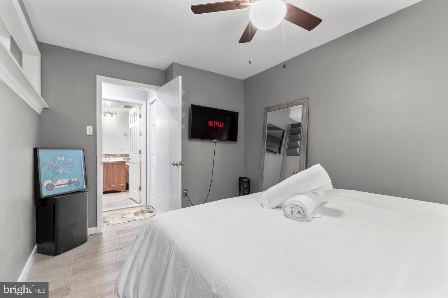 4555 MACARTHUR BLVD NW #G5, WASHINGTON, District Of Columbia 20007, 1 Bedroom Bedrooms, ,1 BathroomBathrooms,Residential,For sale,4555 MACARTHUR BLVD NW #G5,DCDC2205274 MLS # DCDC2205274