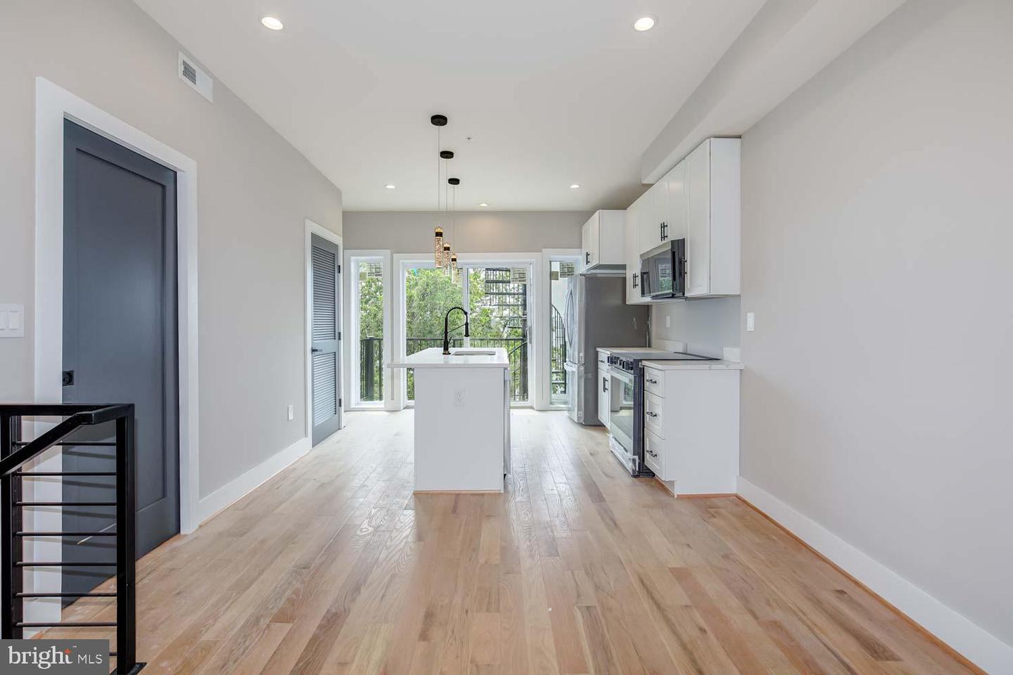 1237 OATES ST NE #2, WASHINGTON, District Of Columbia 20002, 3 Bedrooms Bedrooms, ,2 BathroomsBathrooms,Residential,For sale,1237 OATES ST NE #2,DCDC2205316 MLS # DCDC2205316