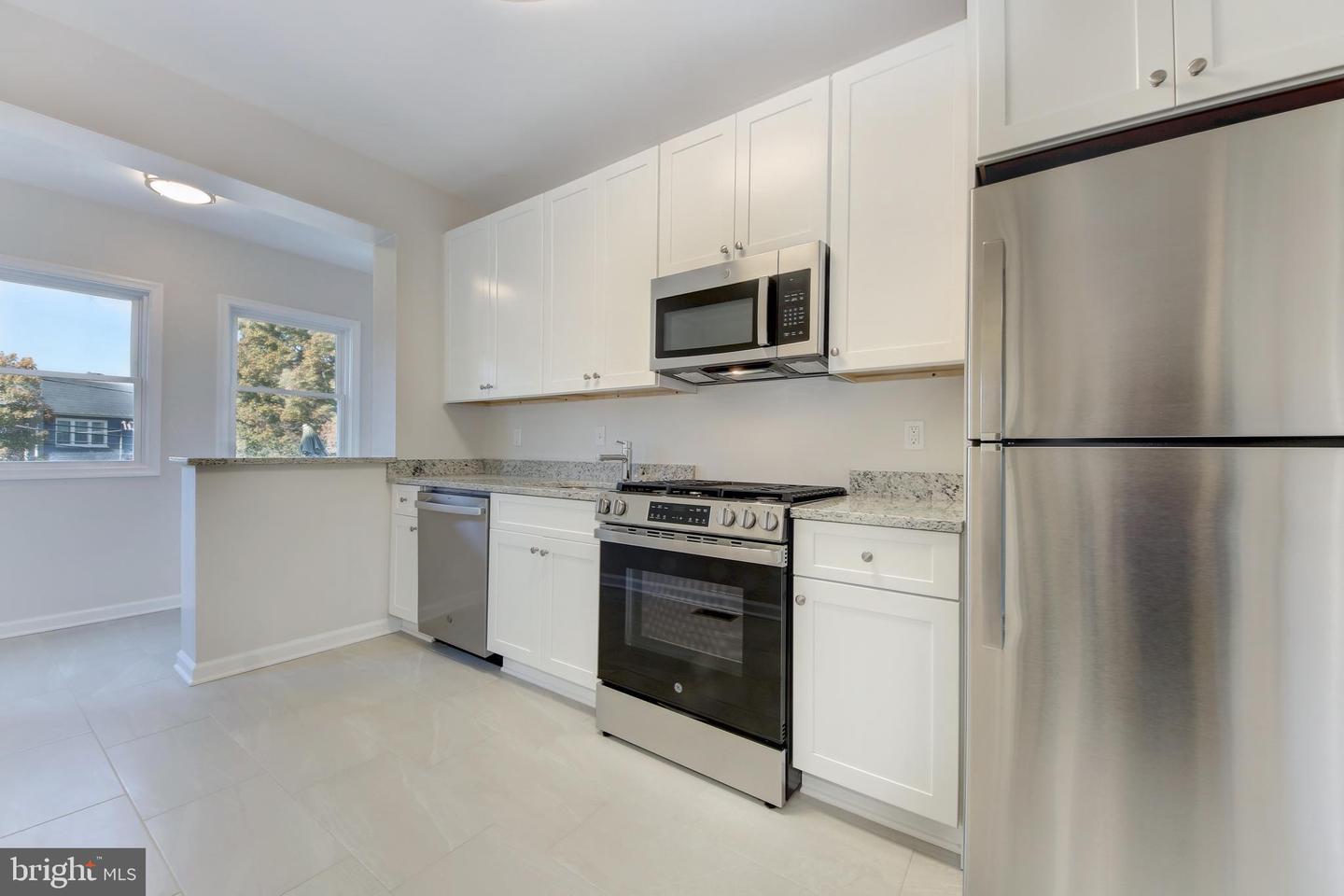 5200 KANSAS AVE NW, WASHINGTON, District Of Columbia 20011, 6 Bedrooms Bedrooms, ,3 BathroomsBathrooms,Residential,For sale,5200 KANSAS AVE NW,DCDC2165744 MLS # DCDC2165744
