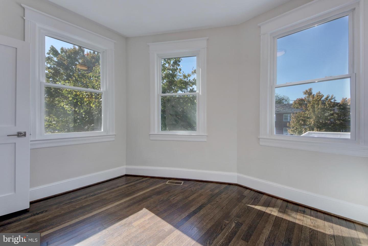 5200 KANSAS AVE NW, WASHINGTON, District Of Columbia 20011, 6 Bedrooms Bedrooms, ,3 BathroomsBathrooms,Residential,For sale,5200 KANSAS AVE NW,DCDC2165744 MLS # DCDC2165744