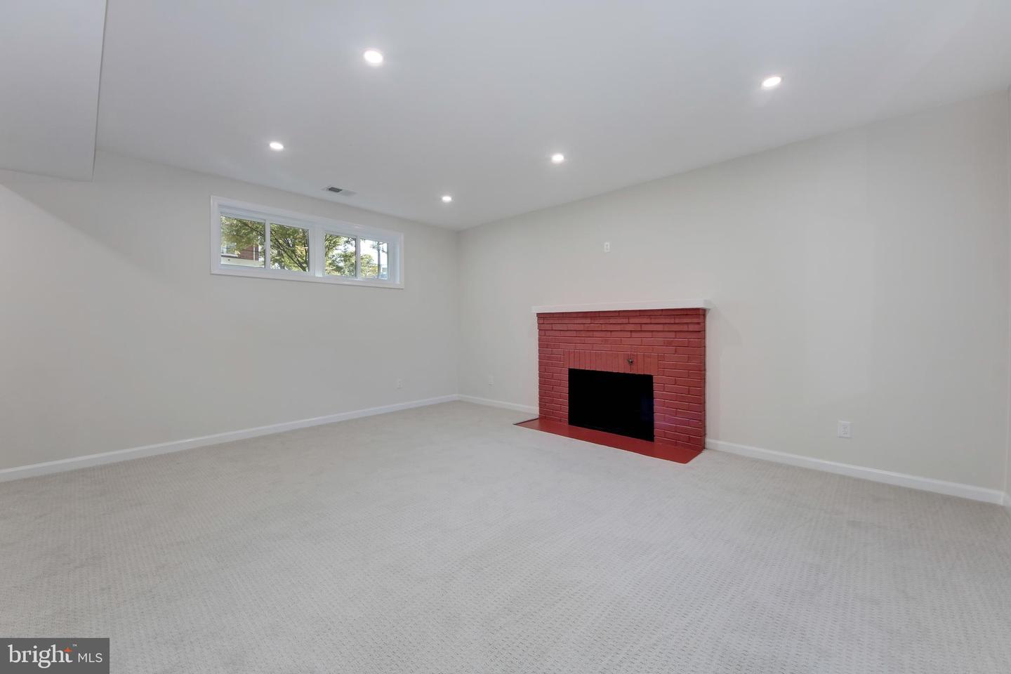 5200 KANSAS AVE NW, WASHINGTON, District Of Columbia 20011, 6 Bedrooms Bedrooms, ,3 BathroomsBathrooms,Residential,For sale,5200 KANSAS AVE NW,DCDC2165744 MLS # DCDC2165744