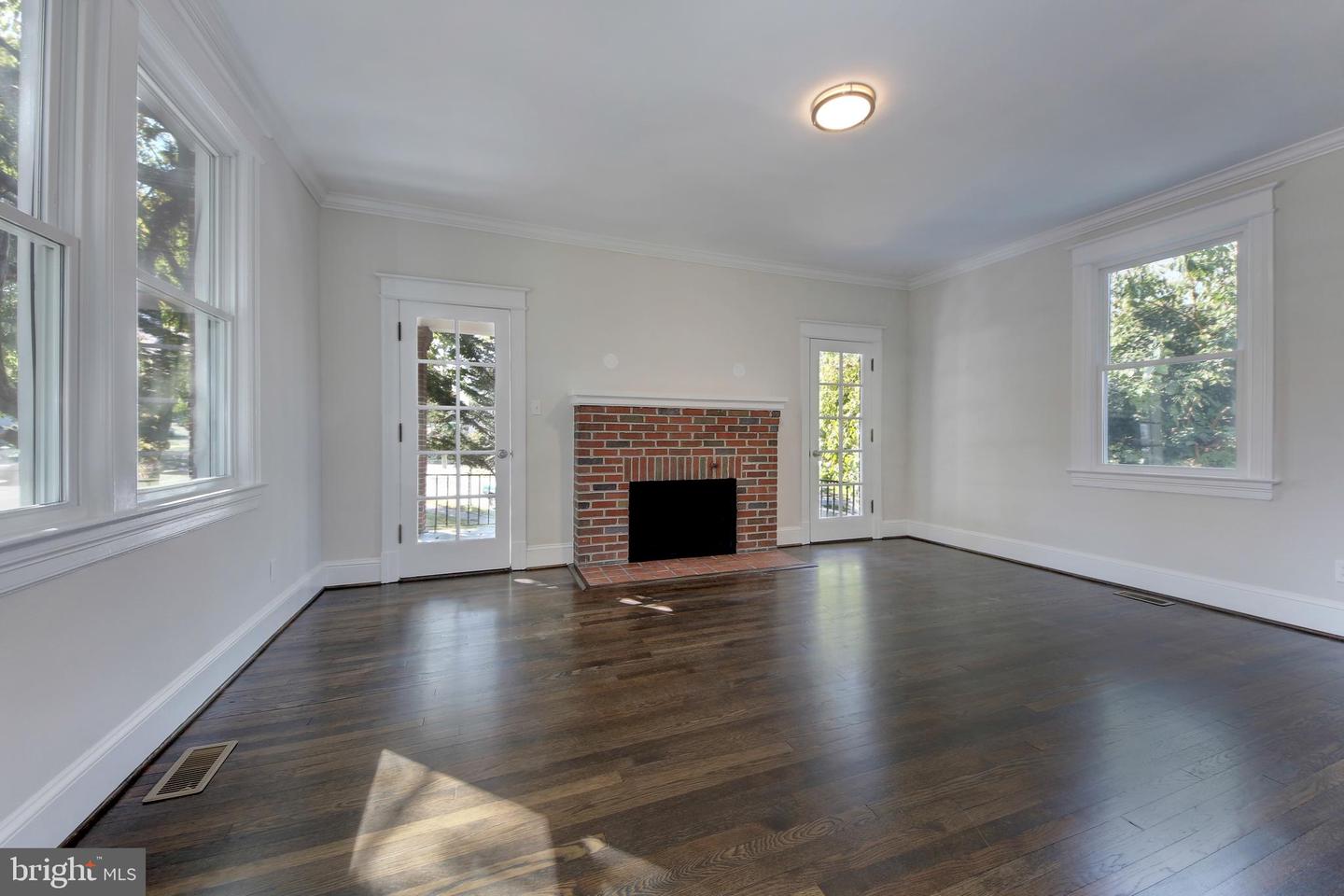 5200 KANSAS AVE NW, WASHINGTON, District Of Columbia 20011, 6 Bedrooms Bedrooms, ,3 BathroomsBathrooms,Residential,For sale,5200 KANSAS AVE NW,DCDC2165744 MLS # DCDC2165744