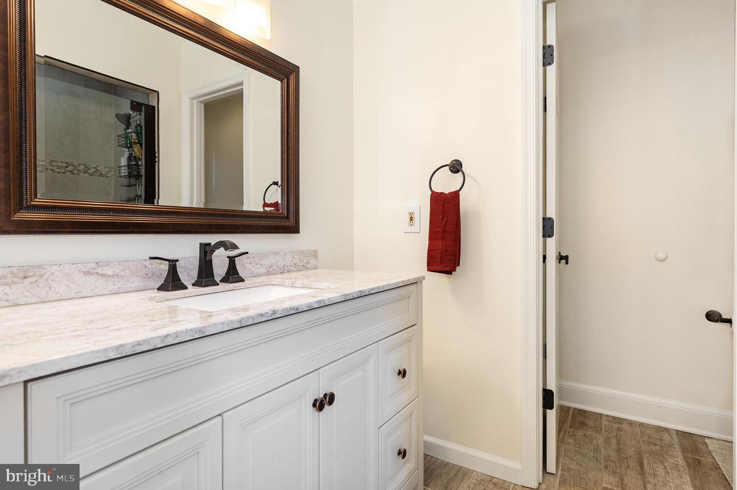 5811 WINDSOR RETREAT, WARRENTON, Virginia 20187, 4 Bedrooms Bedrooms, ,2 BathroomsBathrooms,Residential,For sale,5811 WINDSOR RETREAT,VAFQ2015172 MLS # VAFQ2015172