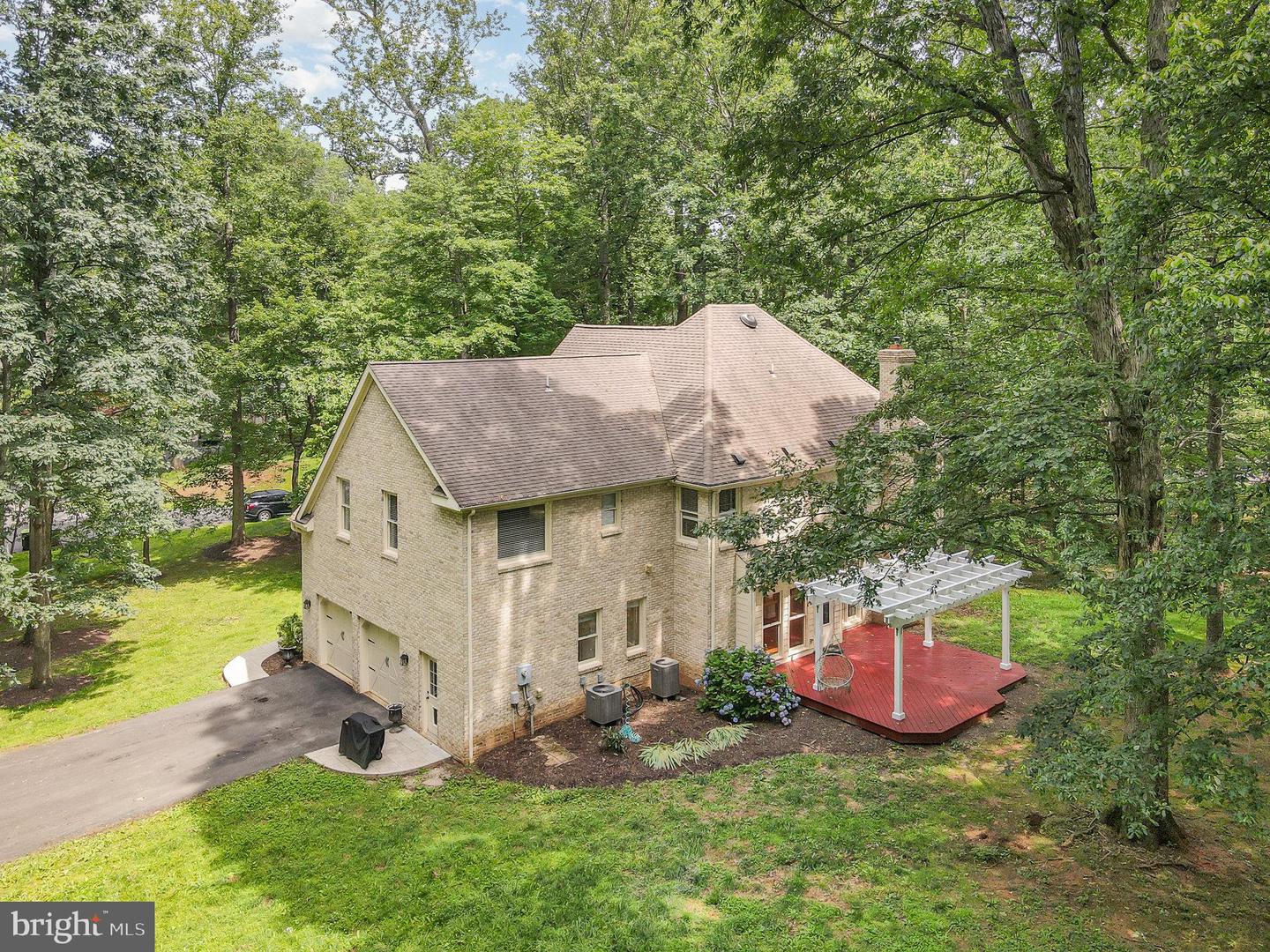 5811 WINDSOR RETREAT, WARRENTON, Virginia 20187, 4 Bedrooms Bedrooms, ,2 BathroomsBathrooms,Residential,For sale,5811 WINDSOR RETREAT,VAFQ2015172 MLS # VAFQ2015172