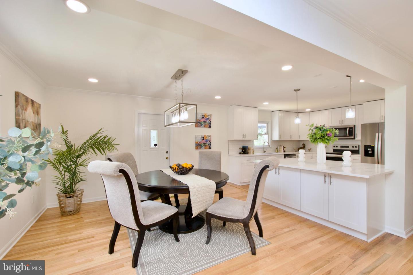 7409 RANGE RD, ALEXANDRIA, Virginia 22306, 4 Bedrooms Bedrooms, ,3 BathroomsBathrooms,Residential,For sale,7409 RANGE RD,VAFX2220488 MLS # VAFX2220488