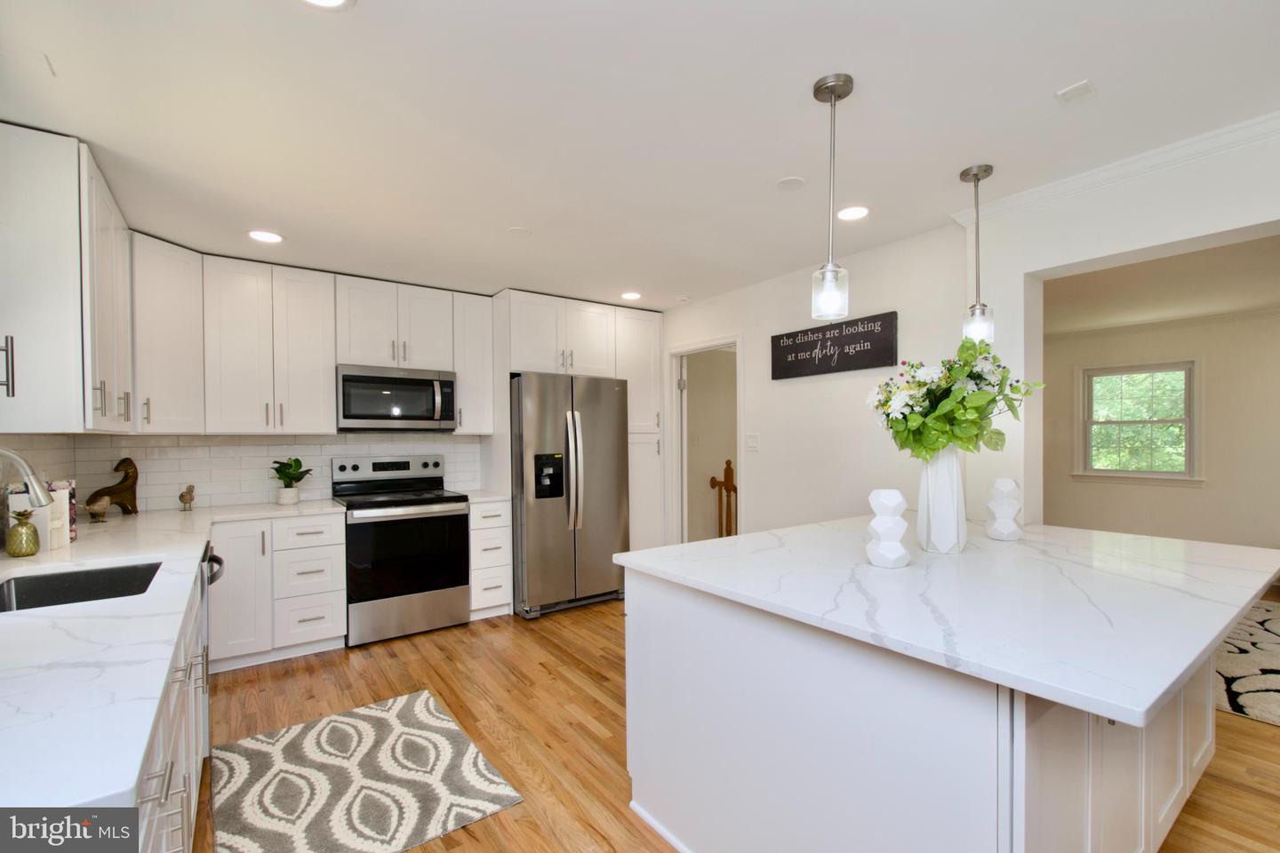 7409 RANGE RD, ALEXANDRIA, Virginia 22306, 4 Bedrooms Bedrooms, ,3 BathroomsBathrooms,Residential,For sale,7409 RANGE RD,VAFX2220488 MLS # VAFX2220488