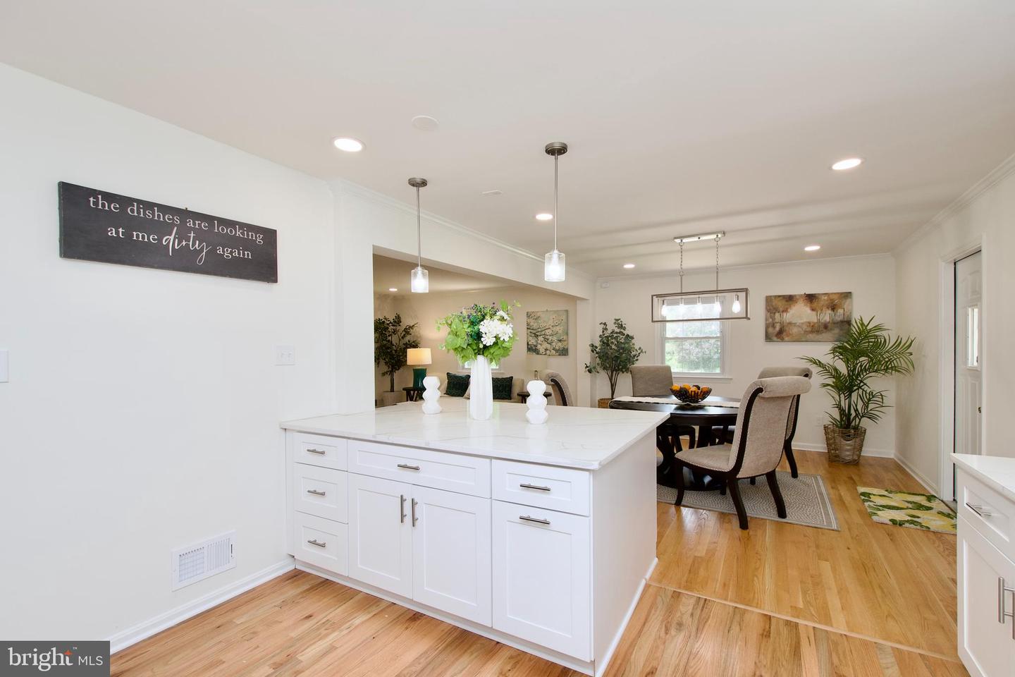 7409 RANGE RD, ALEXANDRIA, Virginia 22306, 4 Bedrooms Bedrooms, ,3 BathroomsBathrooms,Residential,For sale,7409 RANGE RD,VAFX2220488 MLS # VAFX2220488