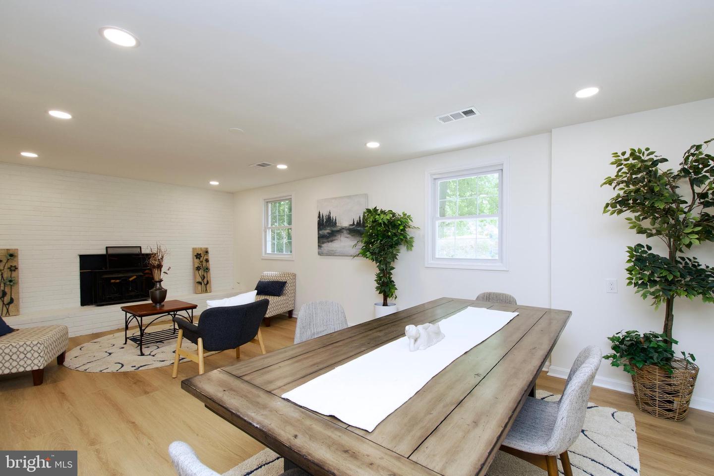 7409 RANGE RD, ALEXANDRIA, Virginia 22306, 4 Bedrooms Bedrooms, ,3 BathroomsBathrooms,Residential,For sale,7409 RANGE RD,VAFX2220488 MLS # VAFX2220488
