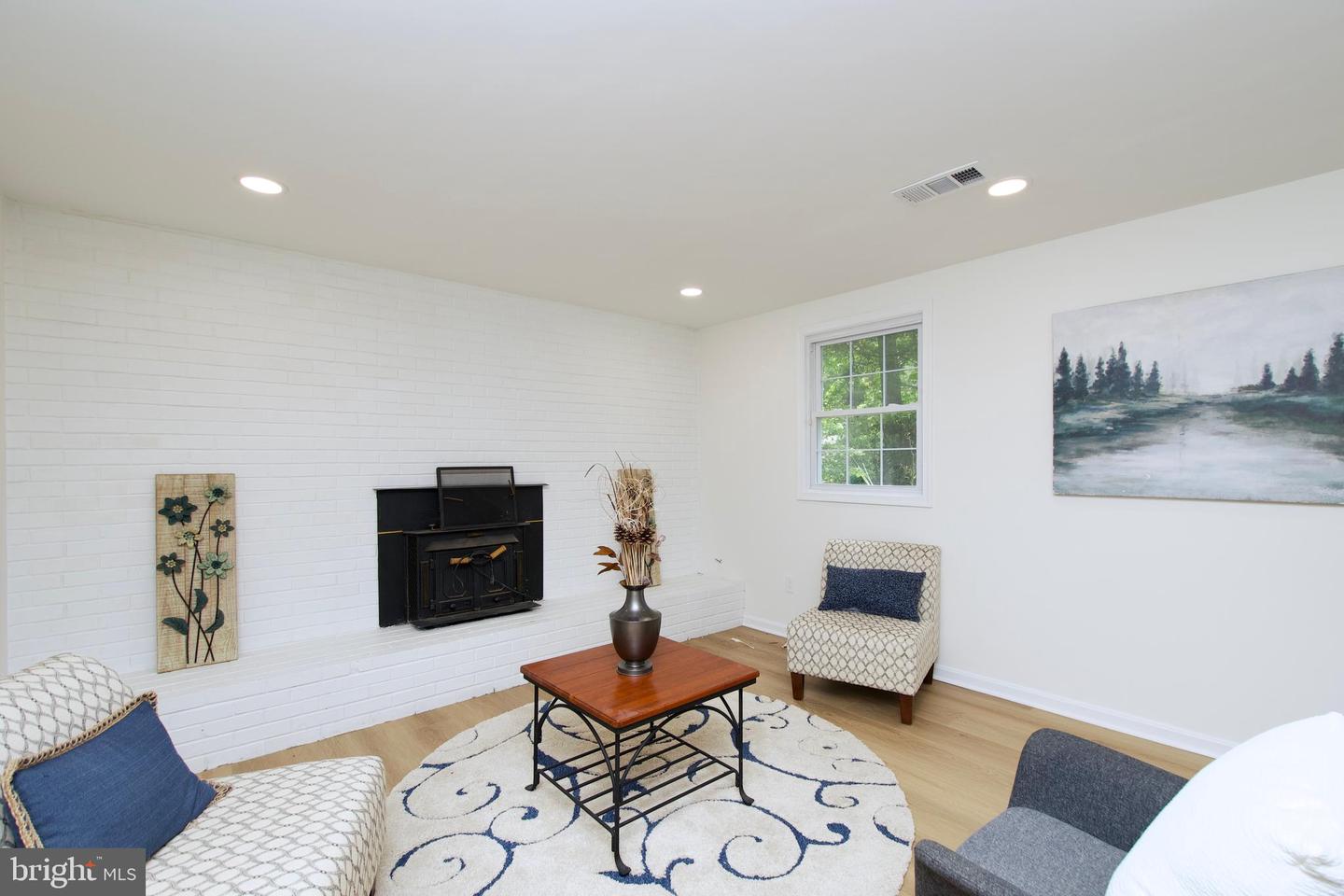 7409 RANGE RD, ALEXANDRIA, Virginia 22306, 4 Bedrooms Bedrooms, ,3 BathroomsBathrooms,Residential,For sale,7409 RANGE RD,VAFX2220488 MLS # VAFX2220488