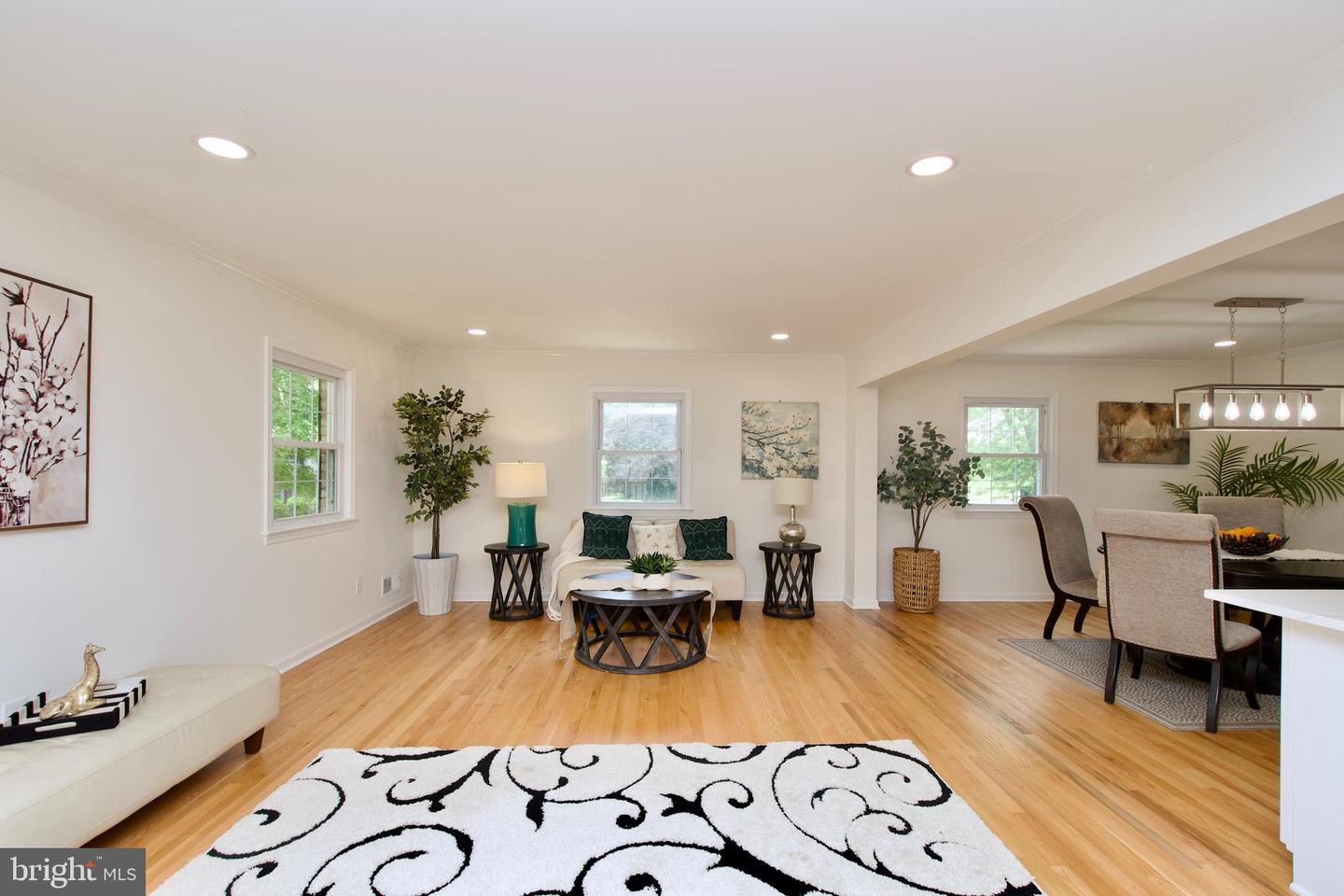 7409 RANGE RD, ALEXANDRIA, Virginia 22306, 4 Bedrooms Bedrooms, ,3 BathroomsBathrooms,Residential,For sale,7409 RANGE RD,VAFX2220488 MLS # VAFX2220488