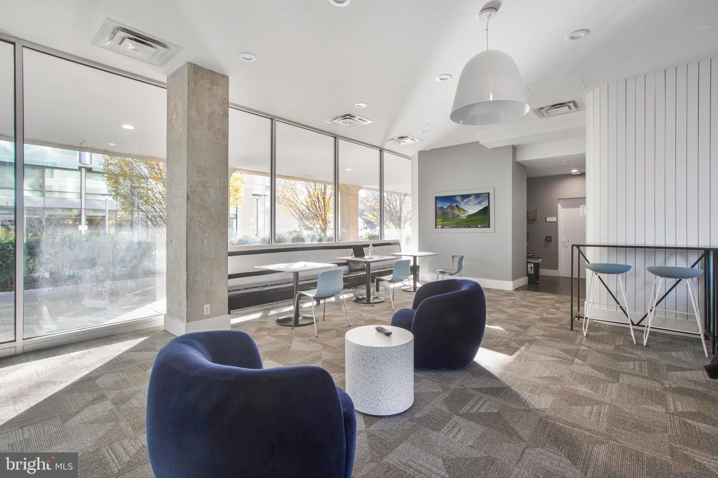 1101 3RD ST SW #104, WASHINGTON, District Of Columbia 20024, 2 Bedrooms Bedrooms, ,1 BathroomBathrooms,Residential,For sale,1101 3RD ST SW #104,DCDC2191518 MLS # DCDC2191518