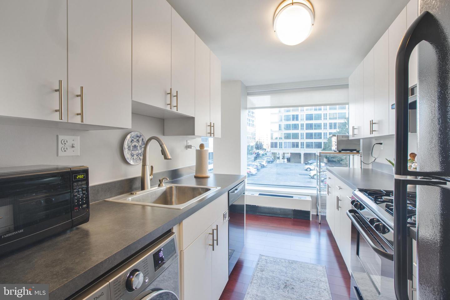 1101 3RD ST SW #104, WASHINGTON, District Of Columbia 20024, 2 Bedrooms Bedrooms, ,1 BathroomBathrooms,Residential,For sale,1101 3RD ST SW #104,DCDC2191518 MLS # DCDC2191518