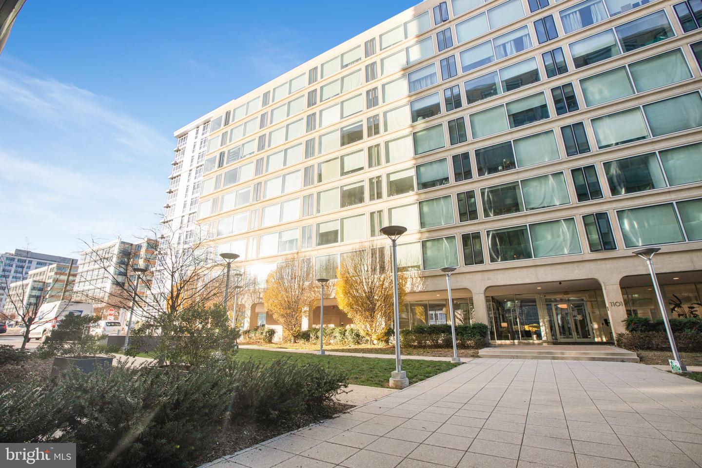 1101 3RD ST SW #104, WASHINGTON, District Of Columbia 20024, 2 Bedrooms Bedrooms, ,1 BathroomBathrooms,Residential,For sale,1101 3RD ST SW #104,DCDC2191518 MLS # DCDC2191518