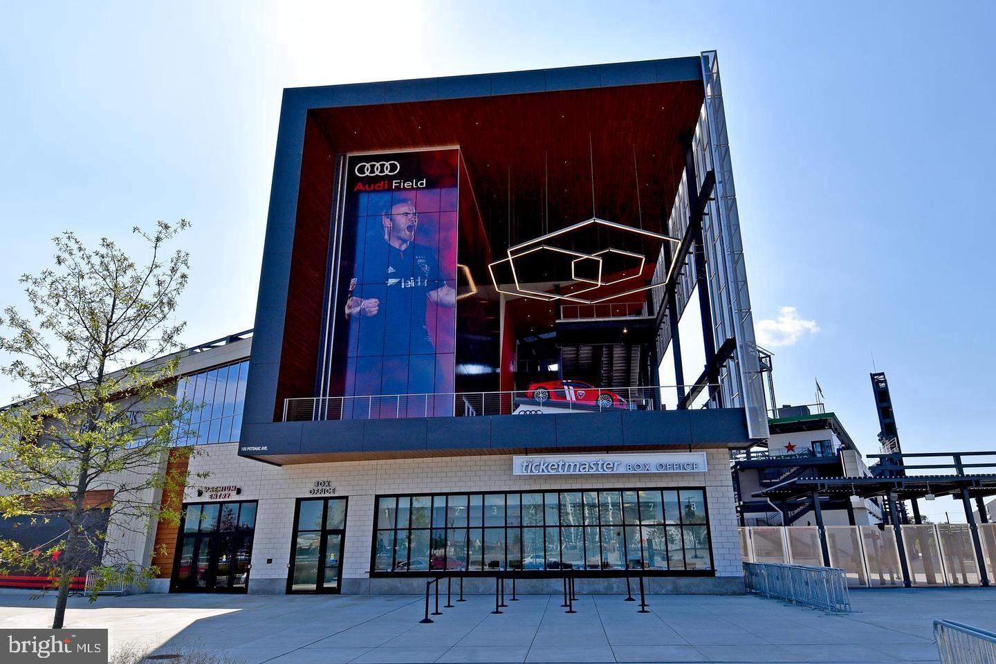 1101 3RD ST SW #104, WASHINGTON, District Of Columbia 20024, 2 Bedrooms Bedrooms, ,1 BathroomBathrooms,Residential,For sale,1101 3RD ST SW #104,DCDC2191518 MLS # DCDC2191518