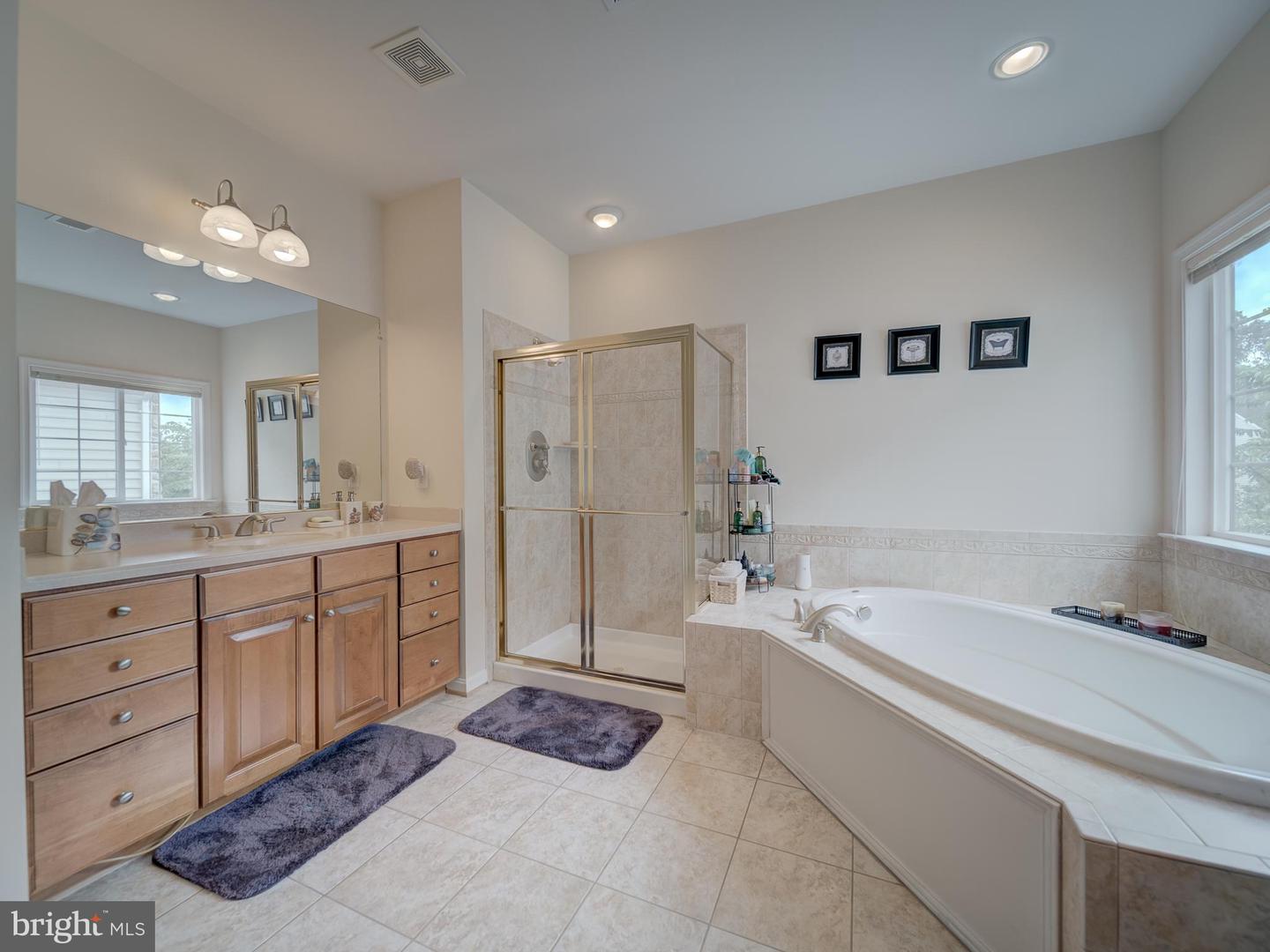 12052 PAPER BIRCH LN, GAINESVILLE, Virginia 20155, 5 Bedrooms Bedrooms, ,4 BathroomsBathrooms,Residential,For sale,12052 PAPER BIRCH LN,VAPW2091404 MLS # VAPW2091404