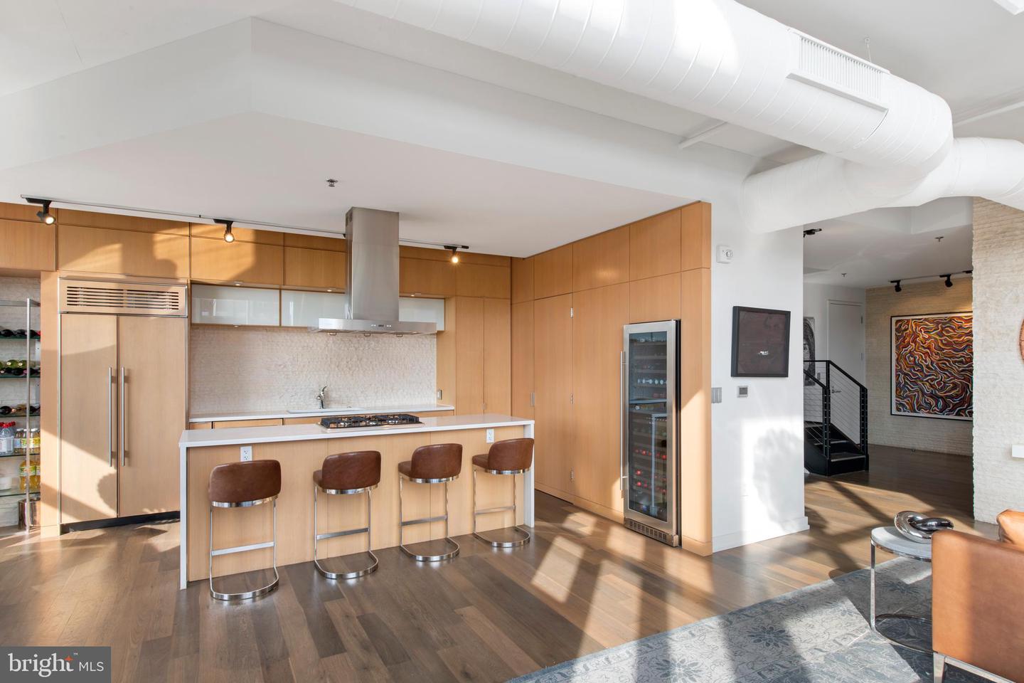 1515 15TH ST NW #422, WASHINGTON, District Of Columbia 20005, 2 Bedrooms Bedrooms, ,3 BathroomsBathrooms,Residential,For sale,1515 15TH ST NW #422,DCDC2194924 MLS # DCDC2194924