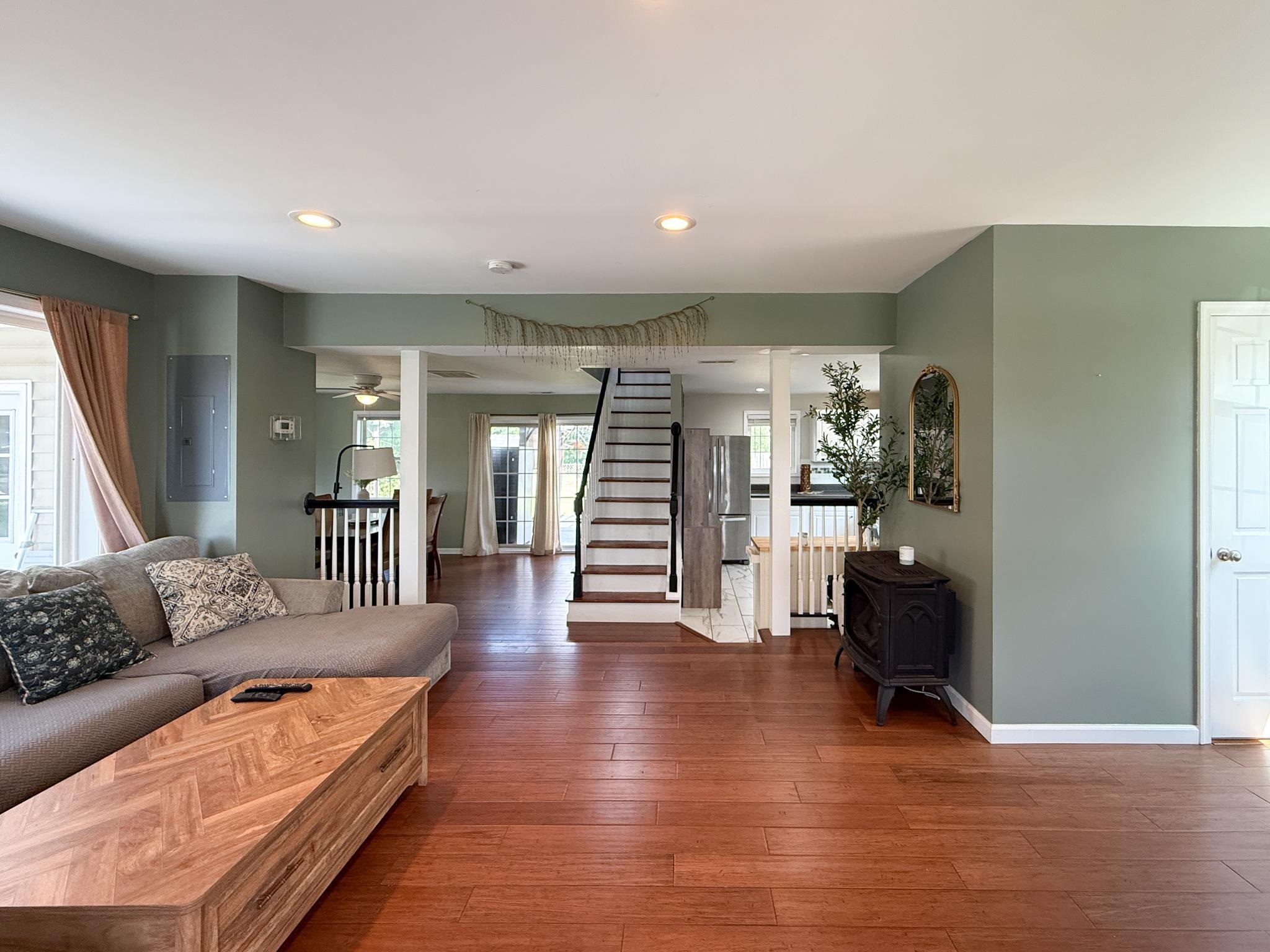 2060 RICE AVE, WAYNESBORO, Virginia 22980, 2 Bedrooms Bedrooms, ,2 BathroomsBathrooms,Residential,2060 RICE AVE,665638 MLS # 665638