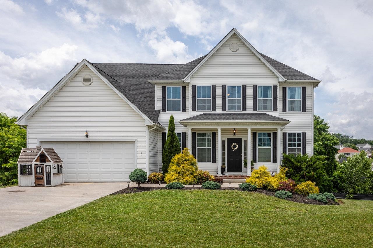 160 JILLIAN LN, PENN LAIRD, Virginia 22846, 5 Bedrooms Bedrooms, ,3 BathroomsBathrooms,Residential,160 JILLIAN LN,665643 MLS # 665643